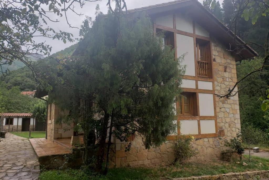 Villa Casa el Viñadal Arguebanes Exterior foto